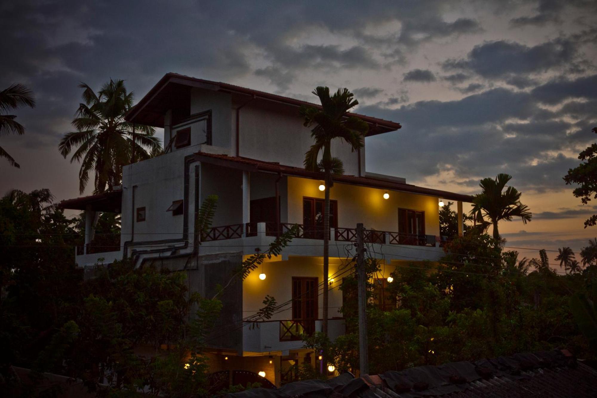 Dorian Guest House And Restaurant Weligama Exterior foto